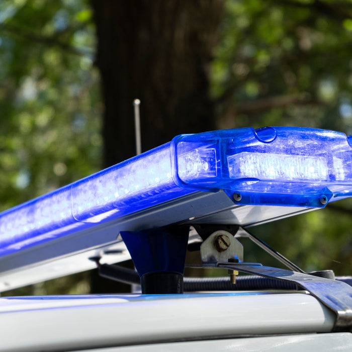 Massachusetts Emergency Vehicle Light Laws: The Chapter 90 Section 7E Permit System