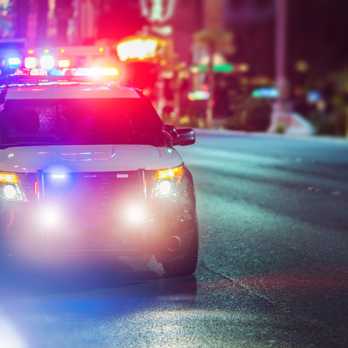 California Emergency Vehicle Light Laws: The Steady Red Rule and Warning Lamp Classes