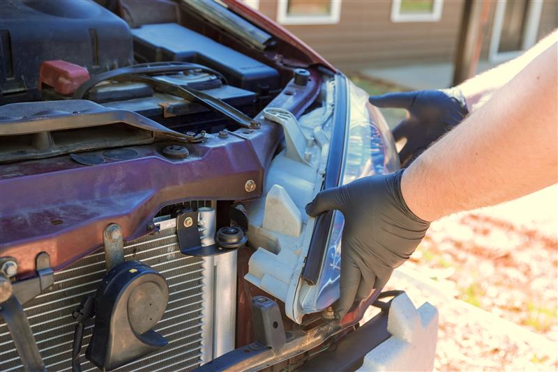 How Much Does It Cost to Get New Headlights Installed?