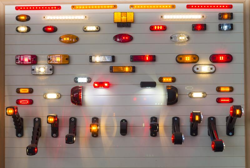 What Are Marker Lights on a Truck For?