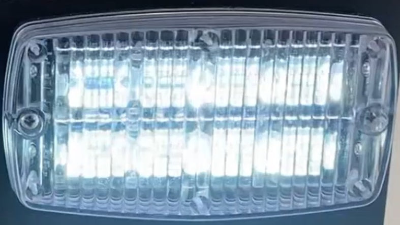 Able 2/Sho-Me Tri-Color 3" X 5 1/2" LED Light