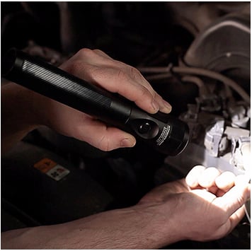 Streamlight Stl75713 Stinger C4 LED Rechargeable Flashlight Streamlight Stl75713 Stinger C4 LED Rechargeable Flashlight